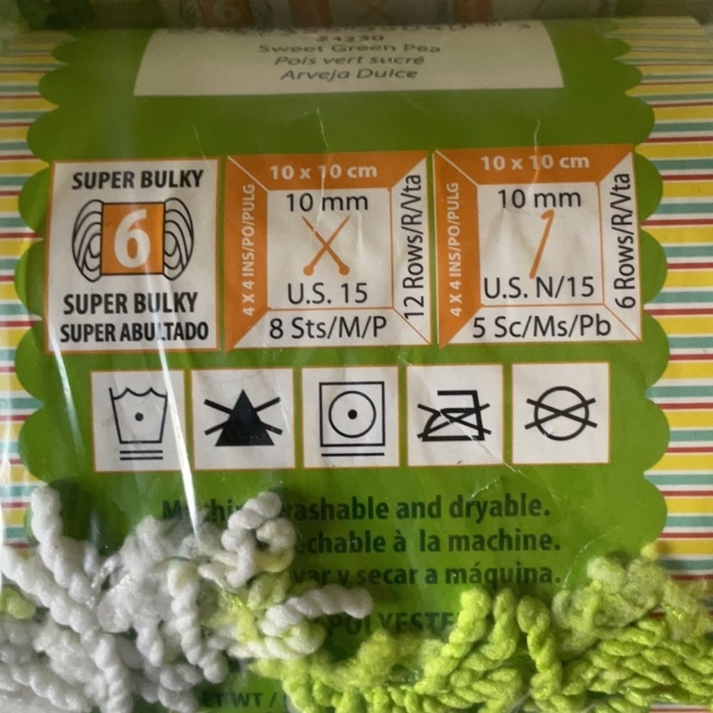 Rainbow Stripe Blanket Yarn - Green and White pack of two - Picture 4 of 4